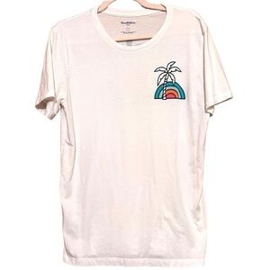 Goodfellow & Co Womens Medium White T-Shirt Tee Summer Weekend Adventures Logo